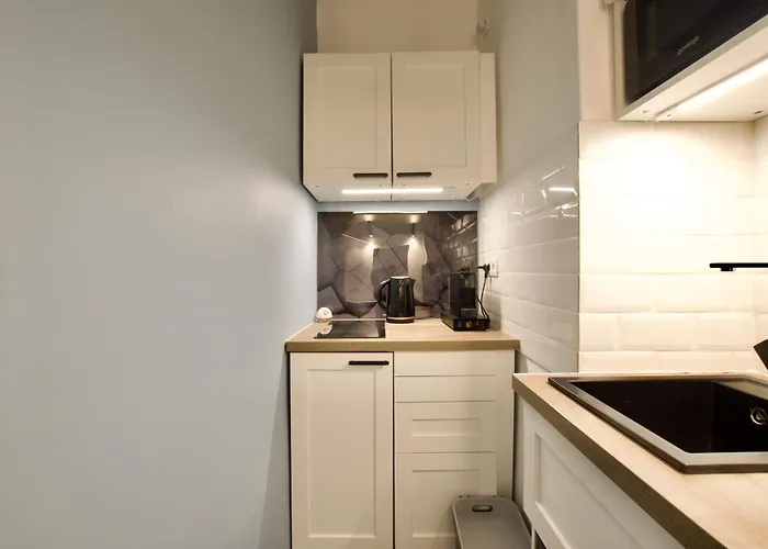 Standard By Hi5- Bacso * Budapesta