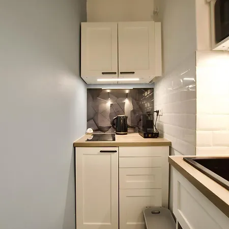 Standard By Hi5- Bacsó * Budapest