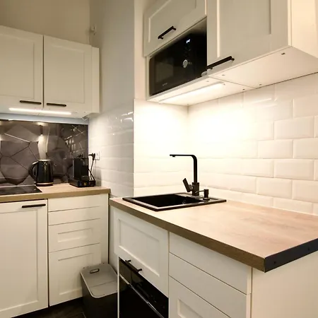 Standard By Hi5- Bacsó * Budapest