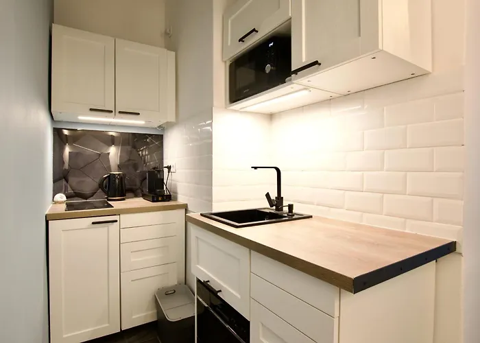Standard By Hi5- Bacso * Budapest
